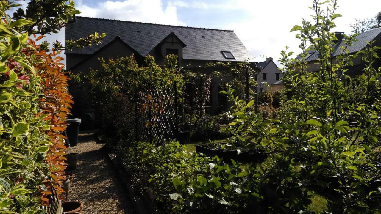 Les Muscaris Bed & Breakfast Le Minihic-sur-Rance Exterior foto